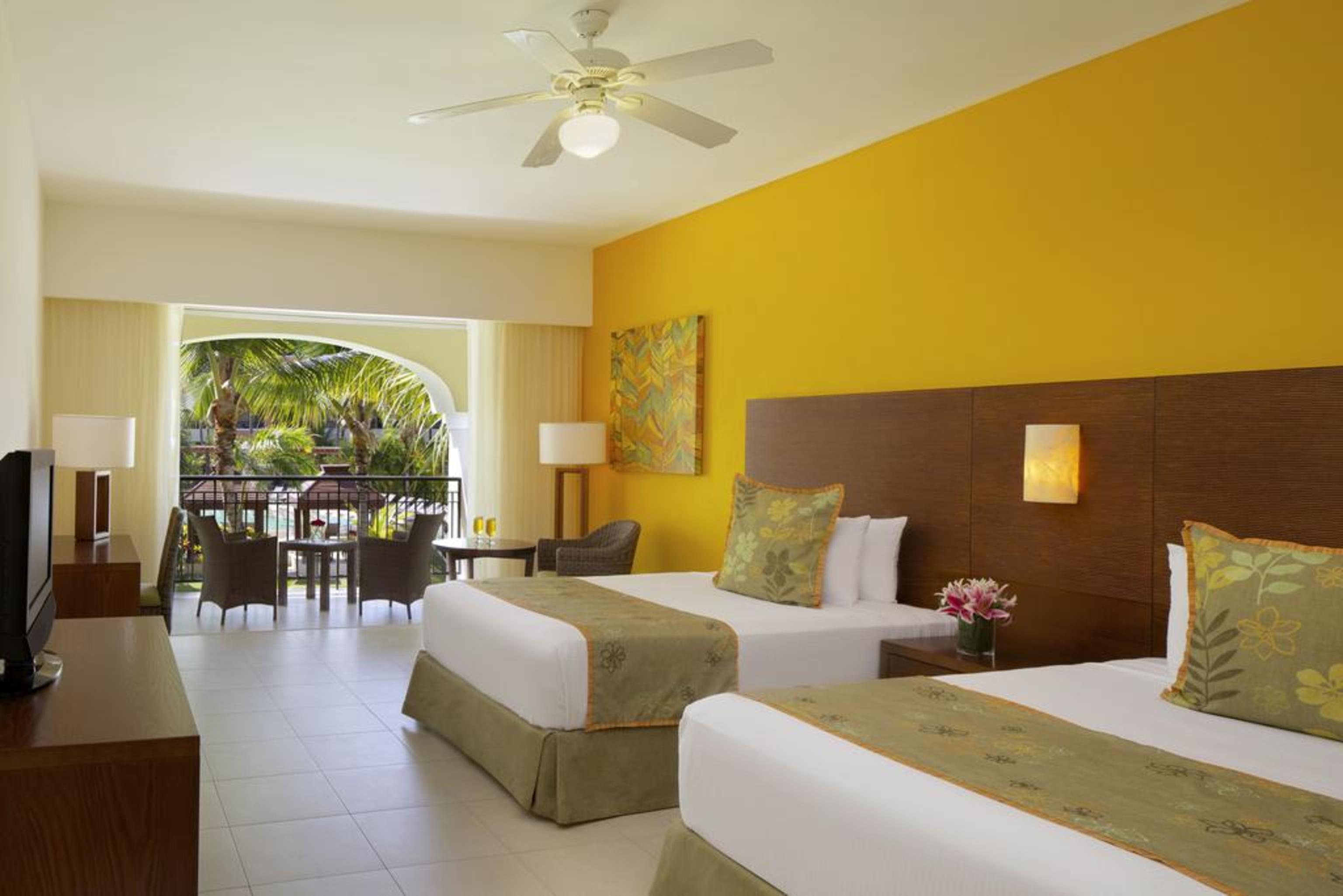 Dreams Royal Beach Punta Cana (Adults Only) Hotel Exterior photo